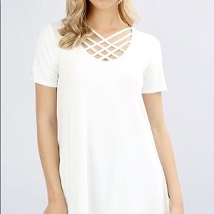 NWT KNIT TUNIC WITH CAGE NECKLINE